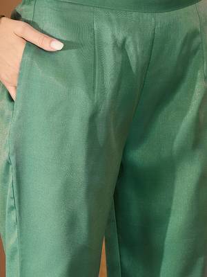 Embroidered round neck straight kurta & trousers with dupatta 4