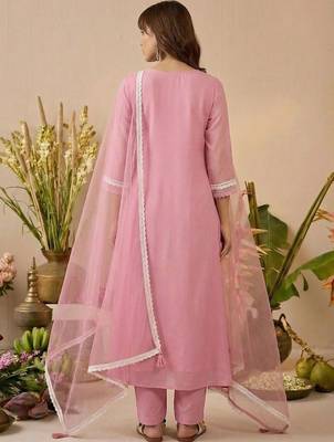 Embroidered round neck kurta & trousers with dupatta 3