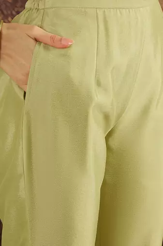Embroidered round neck kurta & trousers with dupatta
