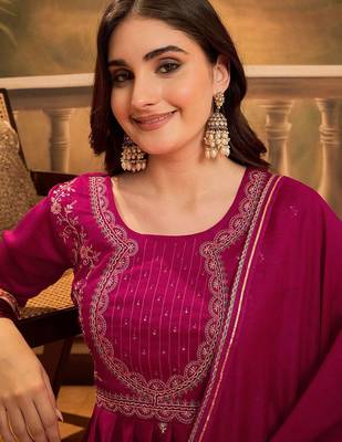 Zari & sequin embroidered a-line kurta & trousers with dupatta 2