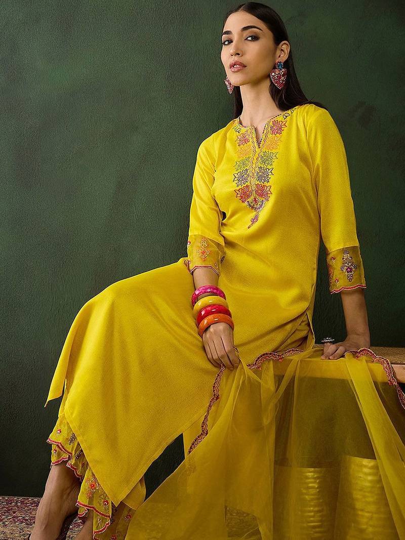 Women embroidered three quarter sleeves kurta & trousers with dupatta
