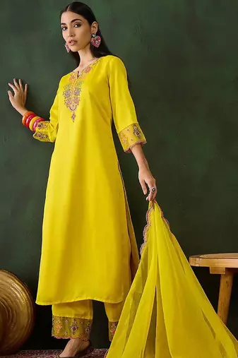 Women embroidered three quarter sleeves kurta & trousers with dupatta