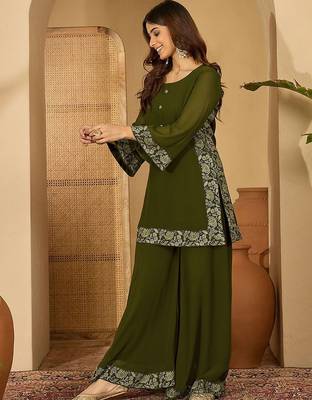 Foil printed straight kurta with palazzos 4