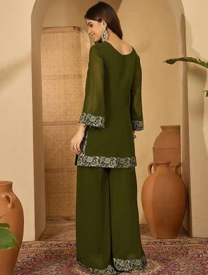 Foil printed straight kurta with palazzos 5