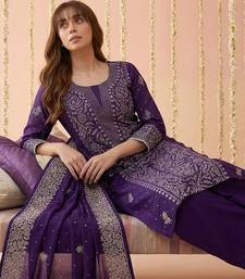 Embroidered round neck kurta & trousers with dupatta