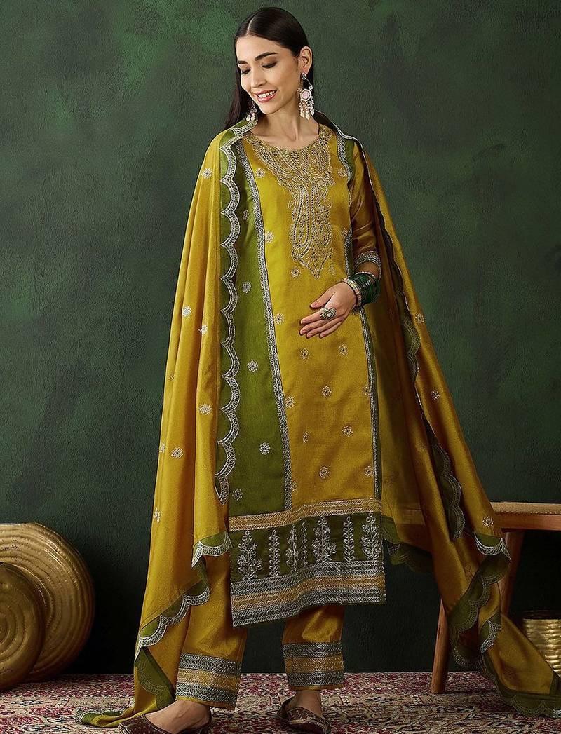 Paisley embroidered regular kurta with trousers & dupatta