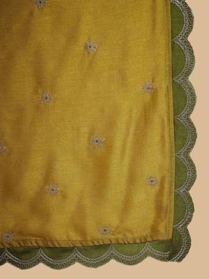Paisley embroidered regular kurta with trousers & dupatta 4