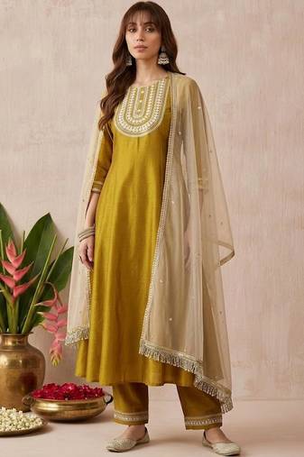 Embroidered round neck a-line kurta & trousers with dupatta