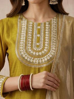 Embroidered round neck a-line kurta & trousers with dupatta 2