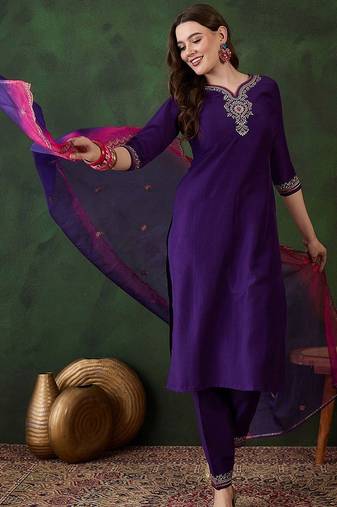 Purple floral embroidered zari straight kurta with trouser & dupatta