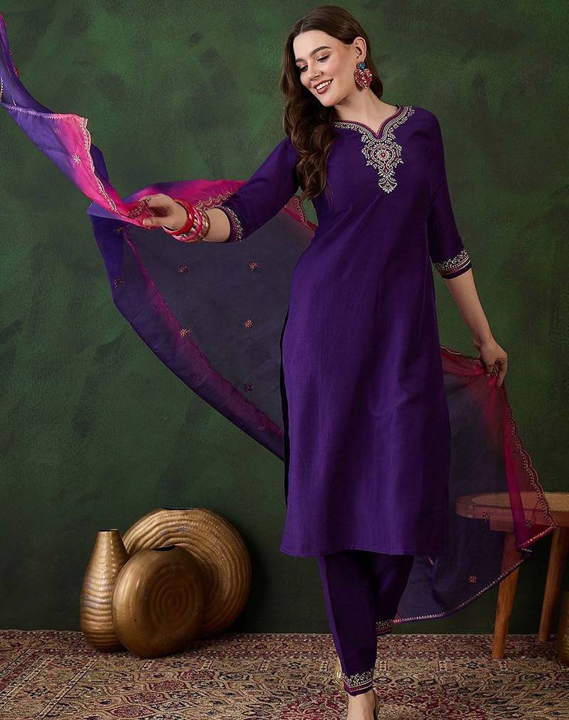 Purple floral embroidered zari straight kurta with trouser & dupatta