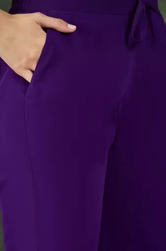 Purple floral embroidered regular sequinned georgette kurta & trouser with dupatta