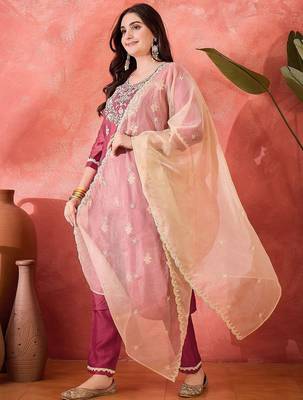 Women embroidered straight kurta & trousers with dupatta 5