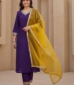Embroidered v-neck kurta & trousers kurta set