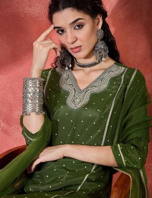 Women embroidered straight kurta with trousers & dupatta 2