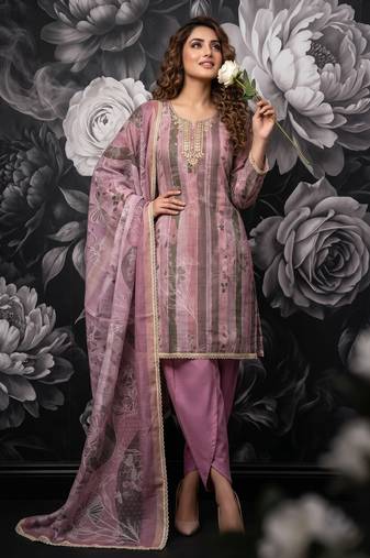 Pink pure cotton lilan shimmer printed suit set with handwork