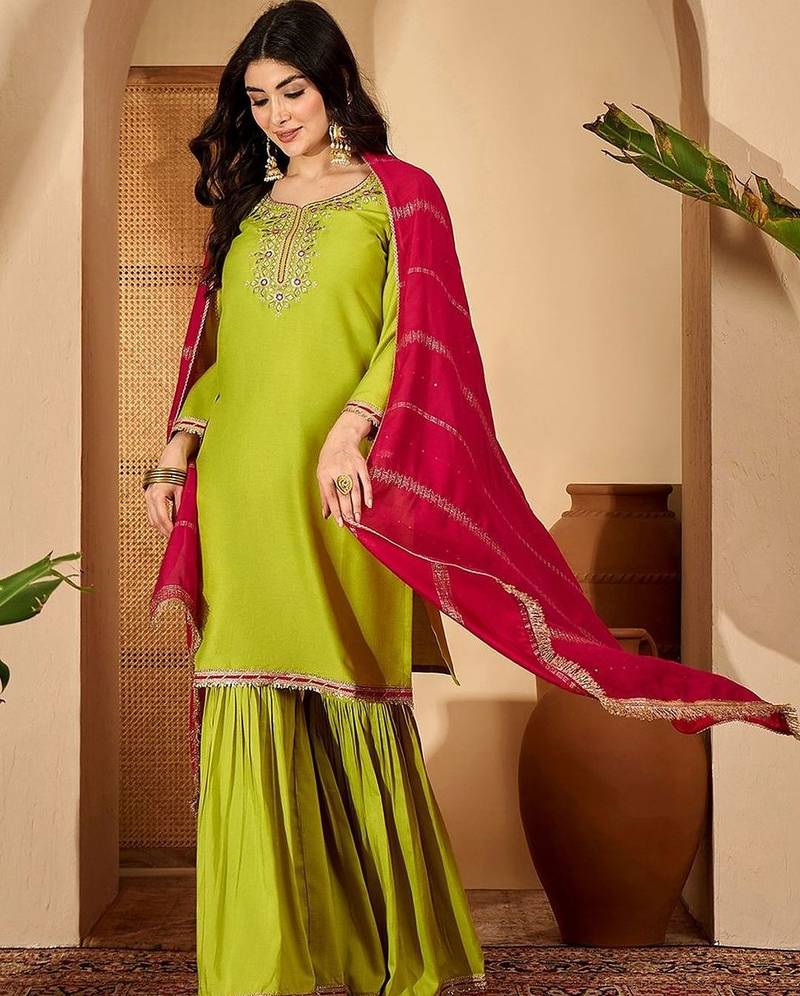 Floral embroidered kurta with palazzos & dupatta