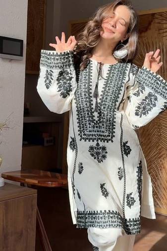 White rayon butti silk embroidered kurti pant set