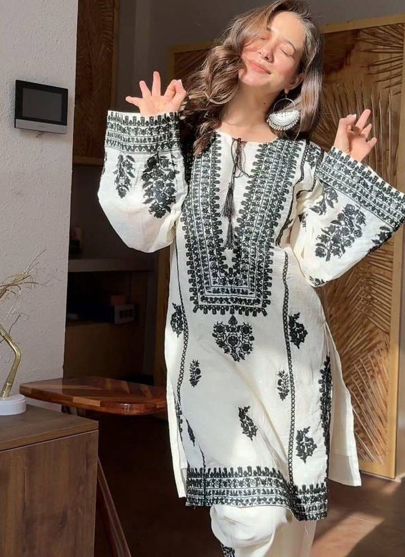 White rayon butti silk embroidered kurti pant set