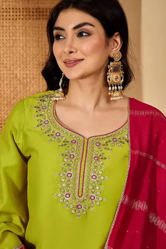 Floral embroidered kurta with palazzos & dupatta