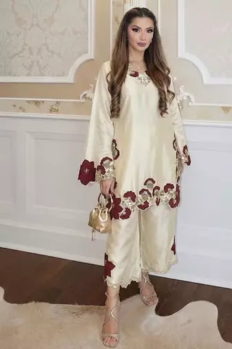 Cream roman glass embroidered suit set with digital print dupatta