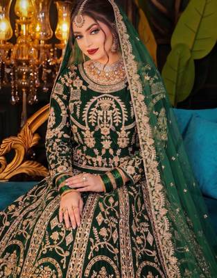 Green Velvet Lehenga Choli with Embroidery & Zari Work 2
