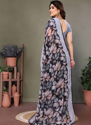 Black heavy chiffon lace border saree with blouse 2