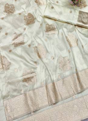 Cream zari woven baluchari silk traditional saree with blouse piece 1