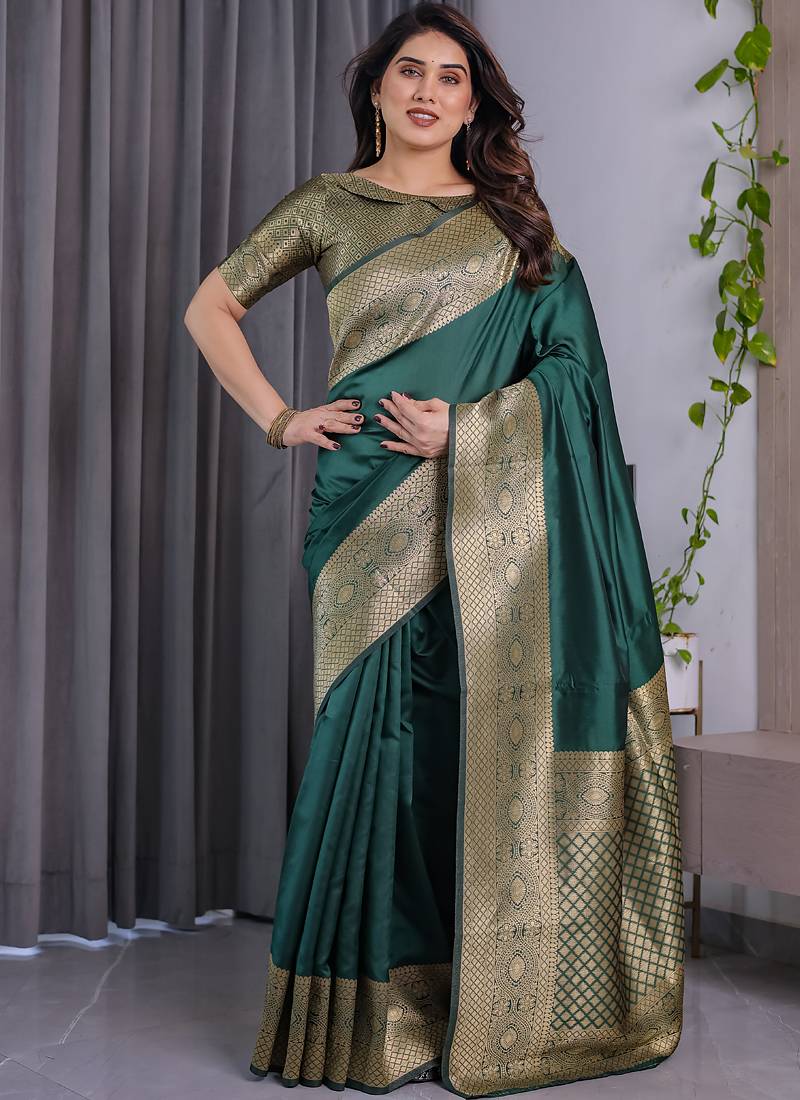 Green soft lichi silk saree with blouse