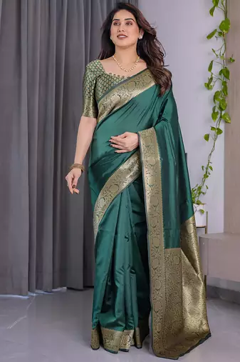 Green soft lichi silk saree with blouse