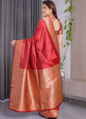 Red soft lichi silk saree with blouse 2