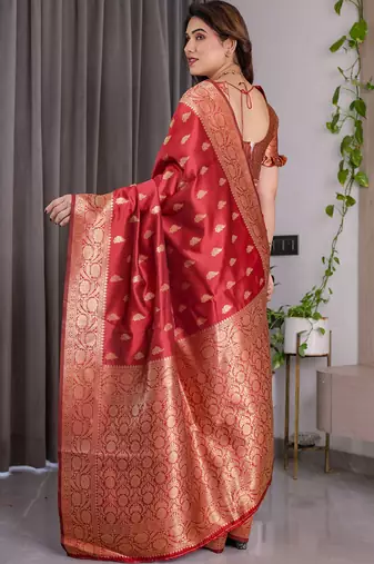 Red soft lichi silk saree with blouse