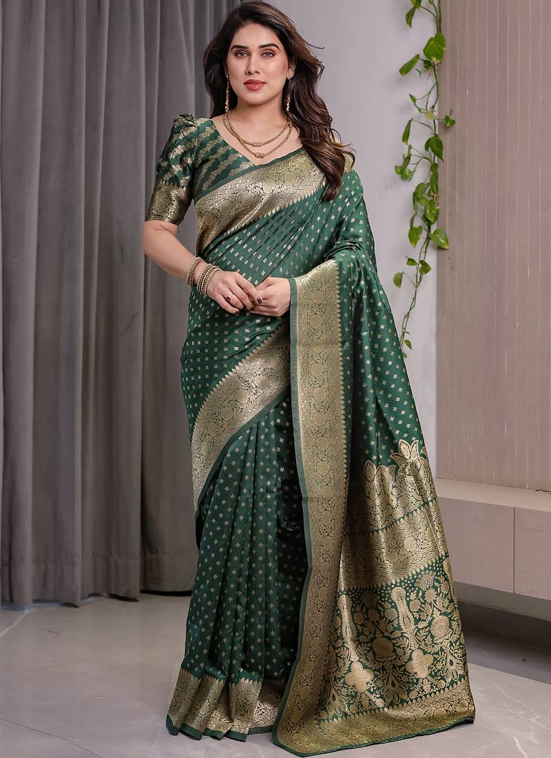 Green soft lichi silk saree with blouse