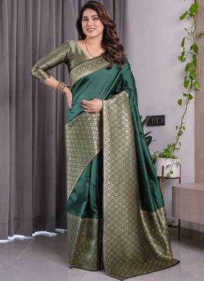 Green soft lichi silk saree with blouse 1