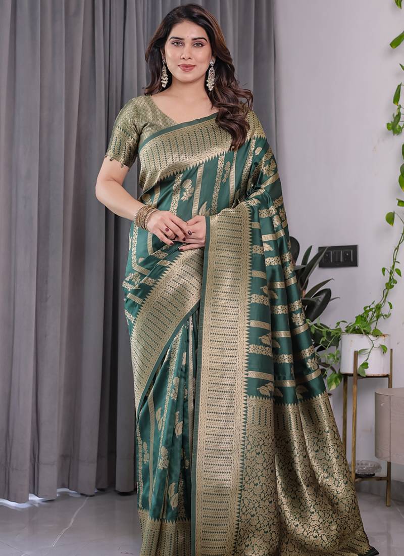 Green soft lichi silk saree with blouse