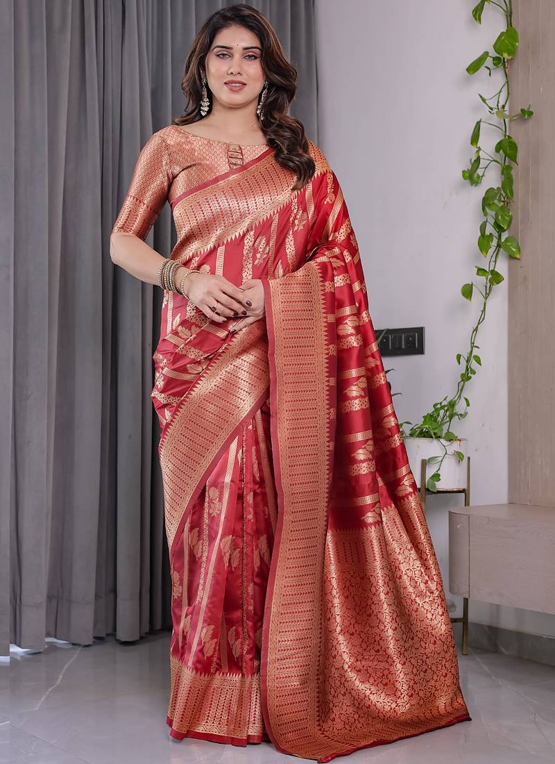 Red soft lichi silk saree with blouse