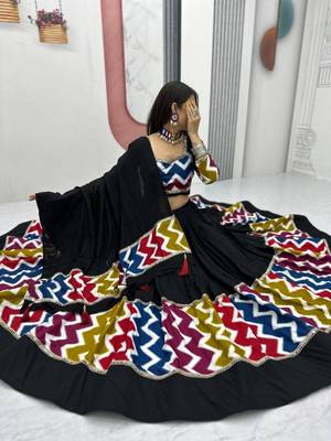 NAVRATRI WEAR BLACK COTTON SOLID PRINT LACE WORK LEHENGA CHOLI SET FULL STITCHED 2