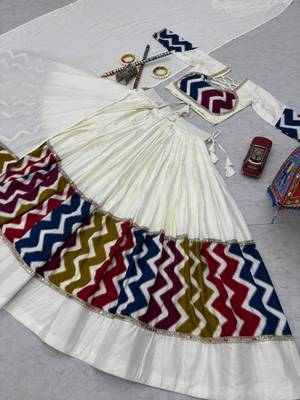 NAVRATRI  WHITE COTTON SOLID PRINT LACE WORK LEHENGA CHOLI SET FULL STITCHED 5
