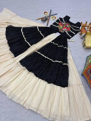 NAVRATRI WEAR BLACK PURE COTTON SOLID -PRINTED LEHENGA SHRUG FULL STITCHED 3