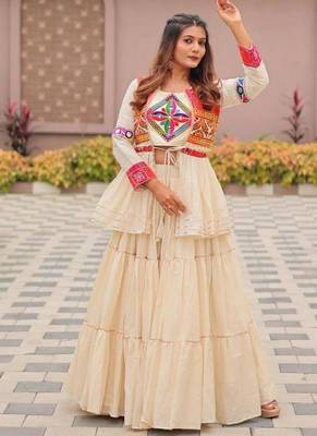 NAVRATRI  WHITE COTTON RIBBON LACE WORK LEHENGA CHOLI KOTI SET FULL STITCHED 3