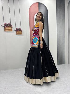 NAVRATRI  BLACK COTTON SOLID LEHENGA WITH KEDIYA TOP FULL STITCHED 1