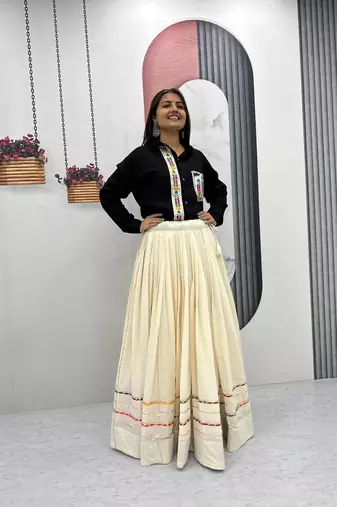 NAVRATRI WEAR BLACK-OFF-WHITE COTTON SOLID FLARED LEHENGA WITH SHIRT FULL STITCHED