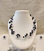 natural pearls chain with pendant