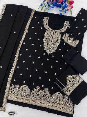 Black heavy blooming chinon silk suit set with zarkhan work 2