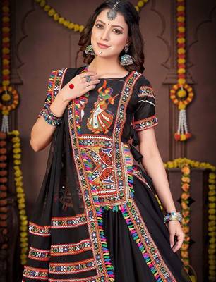 Embroidered Thread Work Semi-Stitched Lehenga & Unstitched Blouse With Dupatta 2