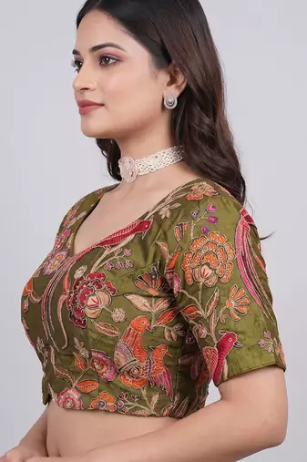 Elegant sweetheart neck saree blouse