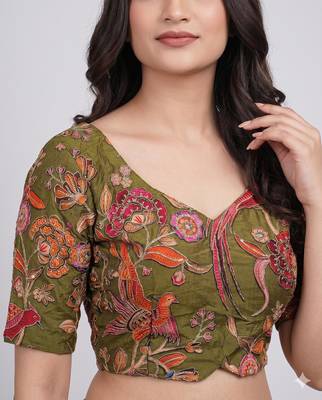 Elegant sweetheart neck saree blouse 5