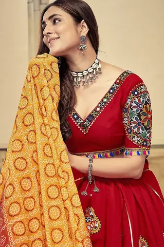 Floral Embroidered Semi-Stitched Lehenga & Unstitched Blouse With Dupatta