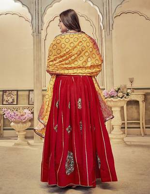 Floral Embroidered Semi-Stitched Lehenga & Unstitched Blouse With Dupatta 3