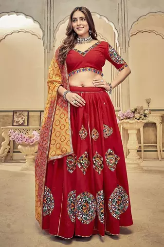 Floral Embroidered Semi-Stitched Lehenga & Unstitched Blouse With Dupatta